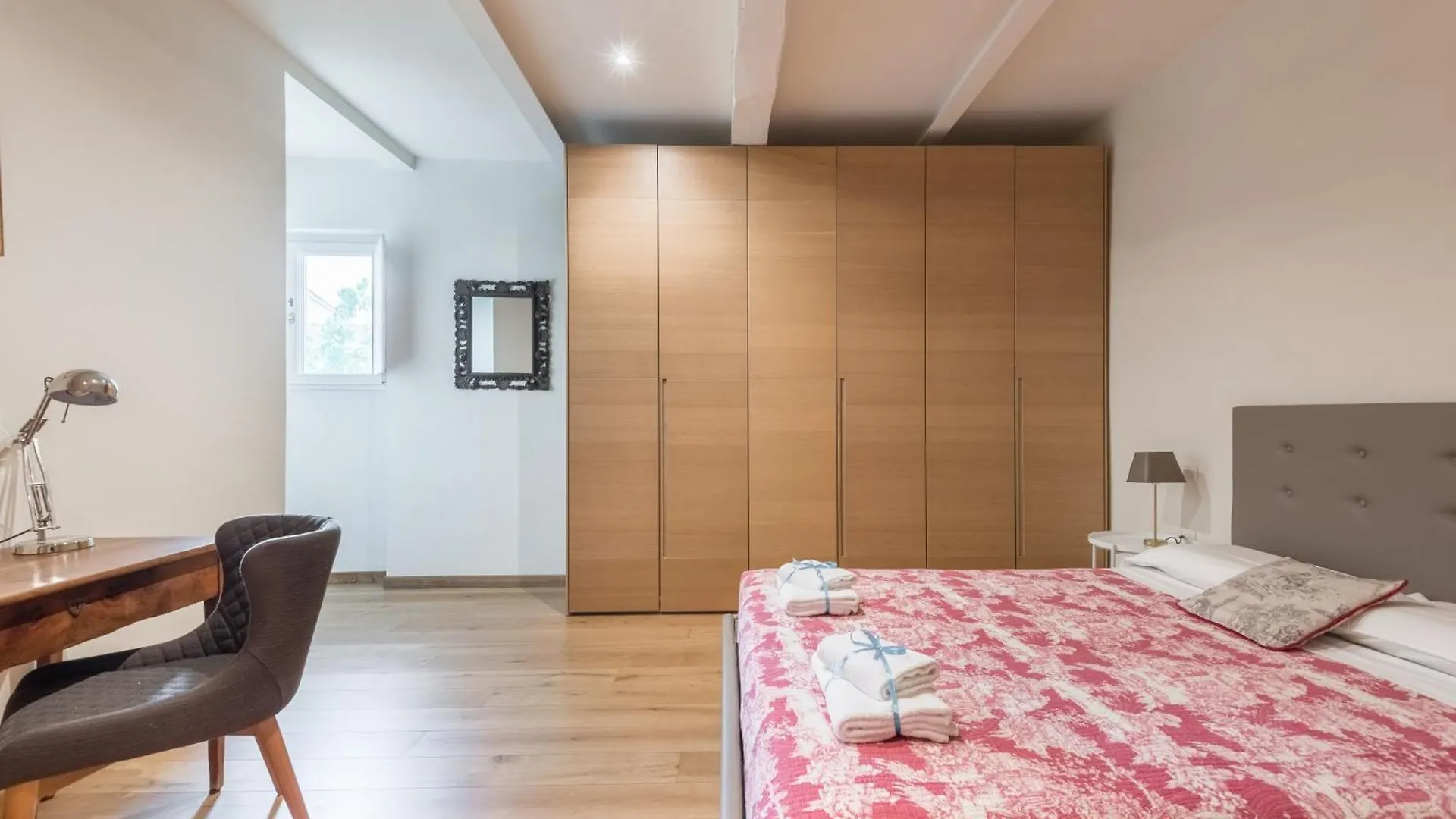 San Marco Luxury 3Br Apartment Florence