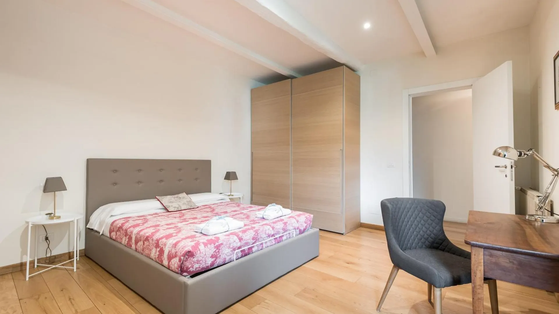 San Marco Luxury 3Br Apartment Florence