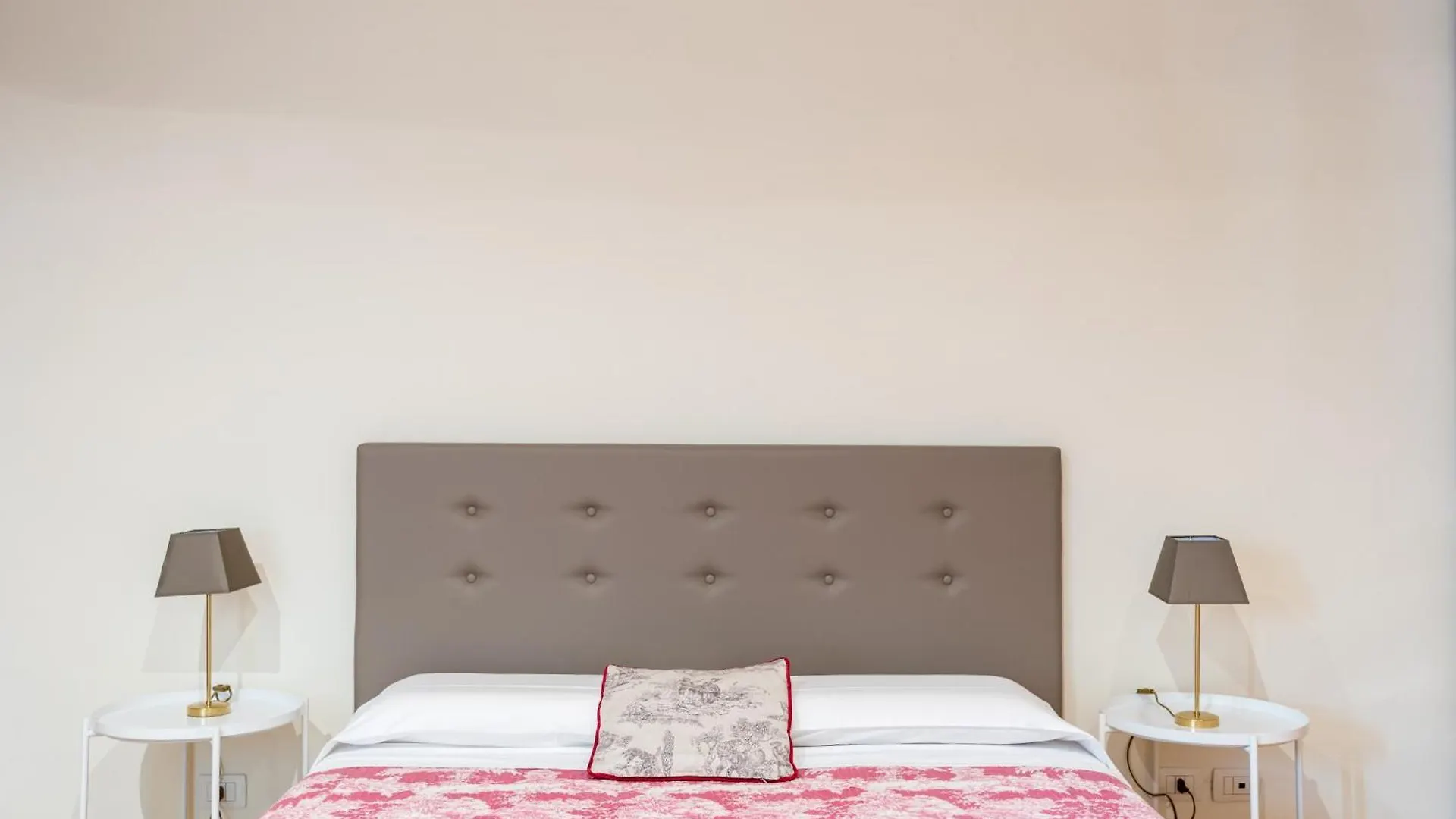 San Marco Luxury 3Br Apartment Florence
